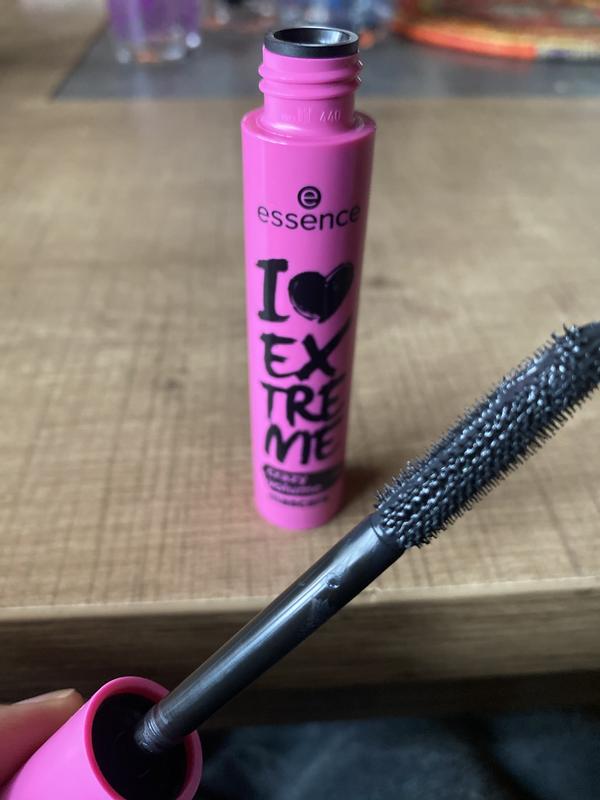 Essence I Love Extreme Crazy Volume Mascara - 12ml - Thumbnail 3
